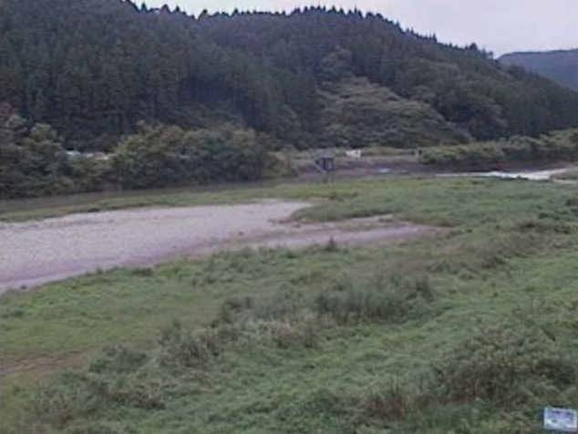広渡川大藤井堰上流ライブカメラは、宮崎県日南市北郷町の大藤井堰上流に設置された広渡川が見えるライブカメラです。