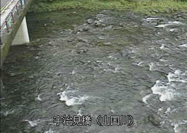 山国川宇治見橋ライブカメラは、大分県中津市山国町の宇治見橋に設置された山国川が見えるライブカメラです。