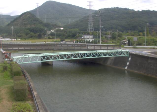 大津川大津ライブカメラは、兵庫県赤穂市大津の大津(船渡橋)に設置された大津川が見えるライブカメラです。