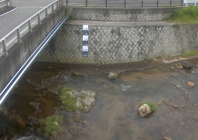 出石川出石ライブカメラは、兵庫県豊岡市但東町の出石に設置された出石川が見えるライブカメラです。