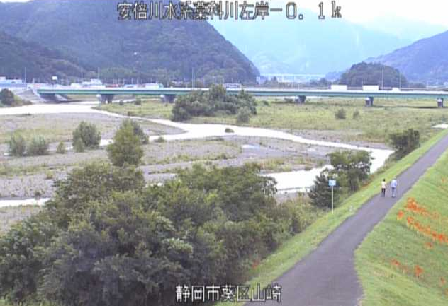 藁科川山崎ライブカメラは、静岡県静岡市葵区の山崎に設置された藁科川が見えるライブカメラです。