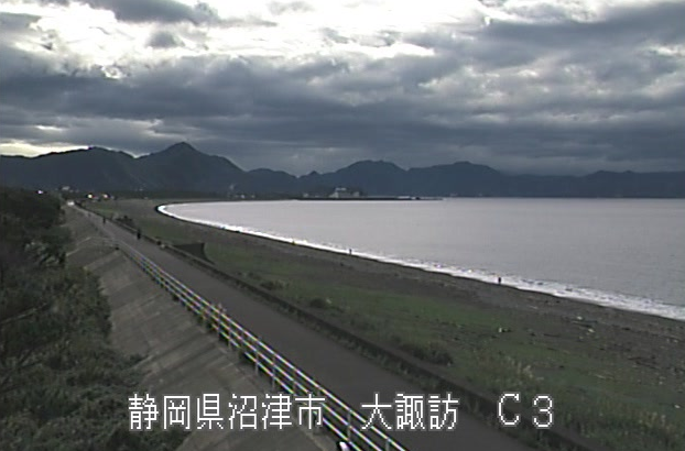 富士海岸大諏訪ライブカメラは、静岡県沼津市の大諏訪に設置された富士海岸が見えるライブカメラです。