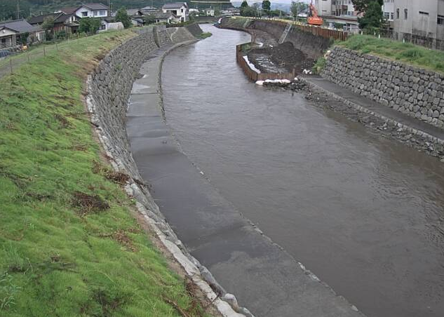 黒川内牧地区工事進捗管理第1ライブカメラは、熊本県阿蘇市内牧上町の内牧地区に設置された黒川が見えるライブカメラです。