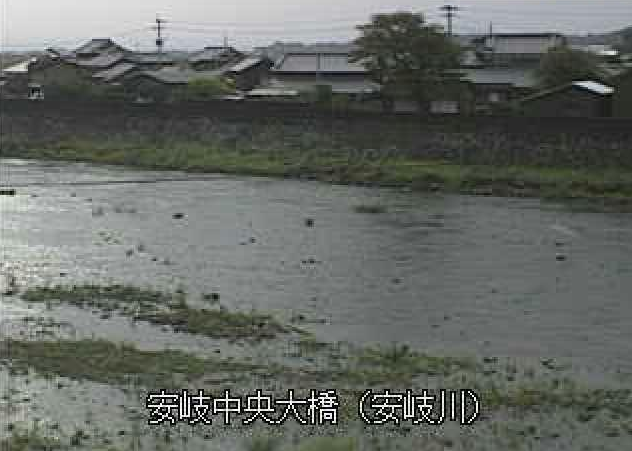 安岐川安岐中央大橋ライブカメラは、大分県国東市安岐町の安岐中央大橋に設置された安岐川が見えるライブカメラです。