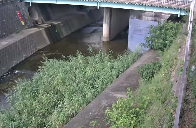 山田川西岡橋ライブカメラは、兵庫県神戸市垂水区の西岡橋に設置された山田川が見えるライブカメラです。