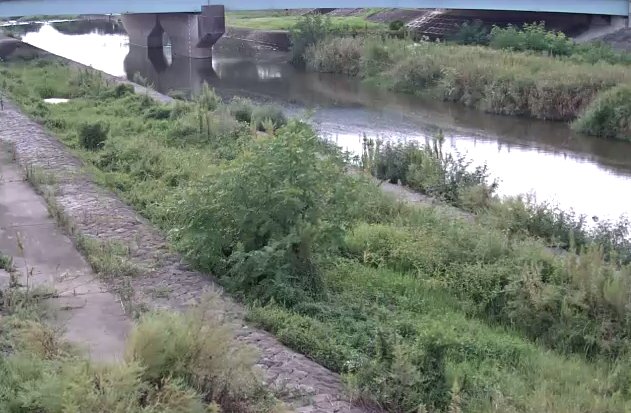 明石川平野橋ライブカメラは、兵庫県神戸市西区の平野橋に設置された明石川が見えるライブカメラです。