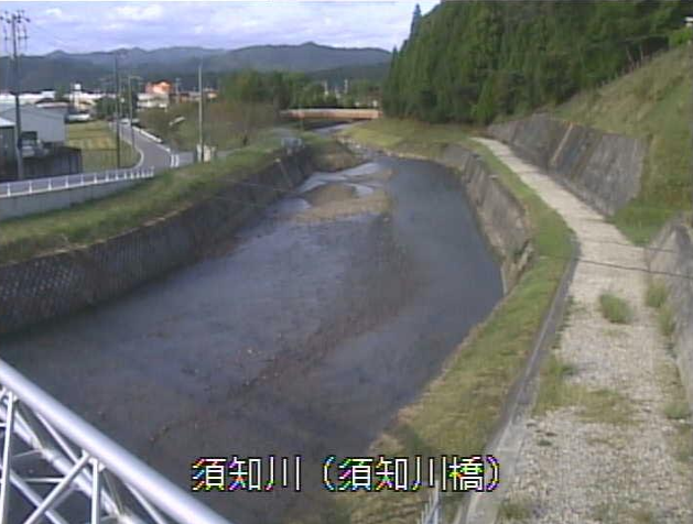 須知川須知川橋ライブカメラは、京都府京丹波町須知の須知川橋に設置された須知川が見えるライブカメラです。