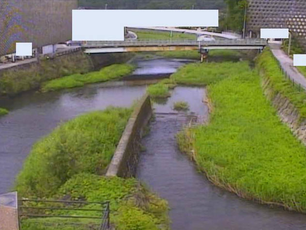 天野川天野川橋ライブカメラは、滋賀県米原市長岡の天野川橋に設置された天野川が見えるライブカメラです。