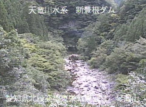 大入川琴瀬山ライブカメラは、愛知県東栄町東薗目の琴瀬山に設置された大入川が見えるライブカメラです。