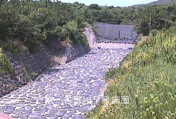 第一古里川桜島土石流状況ライブカメラは、鹿児島県鹿児島市有村町の第一古里川(第1古里川)に設置された桜島土石流状況が見えるライブカメラです。