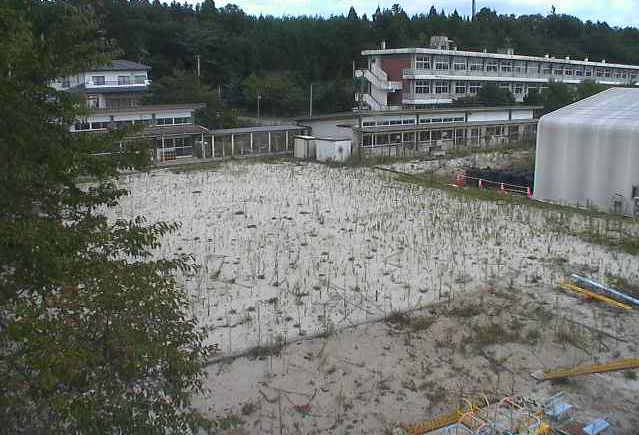 苅野小学校付近ライブカメラは、福島県浪江町苅宿の苅野小学校(浪江町立苅野小学校)に設置された小学校付近が見えるライブカメラです。