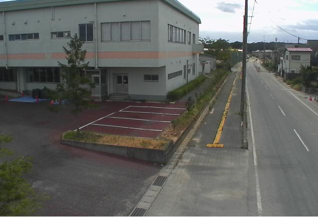ふれあいセンターなみえ付近ライブカメラは、福島県浪江町権現堂のふれあいセンターなみえ付近に設置された浪江町図書館が見えるライブカメラです。