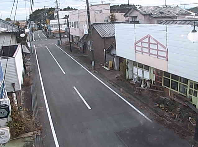 長塚第二分団屯所前ライブカメラは、福島県双葉町長塚の長塚第二分団屯所前に設置された陸前浜街道が見えるライブカメラです。