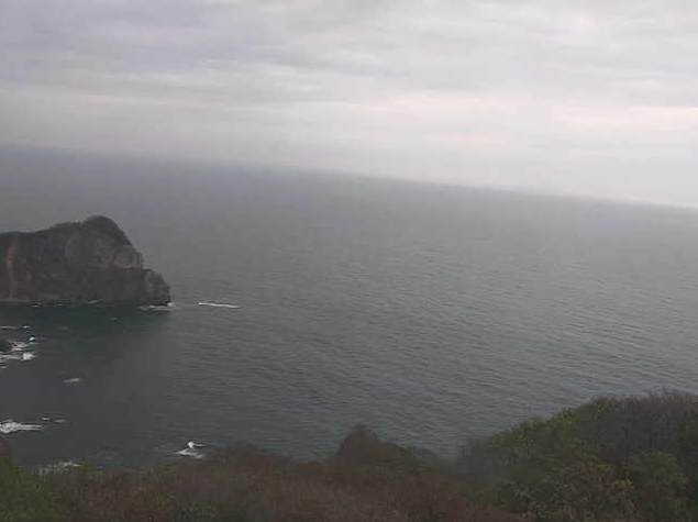 チキウ岬灯台ライブカメラは、北海道室蘭市母恋南町のチキウ岬灯台に設置された太平洋が見えるライブカメラです。