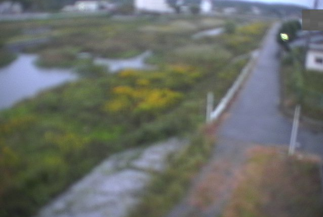 館山荘デイサービスライブカメラは、福島県富岡町字町の館山荘デイサービスに設置された富岡川が見えるライブカメラです。