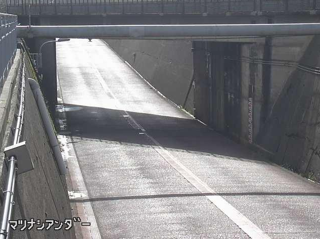 石川県道169号粟生小松線松梨アンダーライブカメラは、石川県小松市松梨町の松梨アンダーに設置された石川県道169号粟生小松線が見えるライブカメラです。
