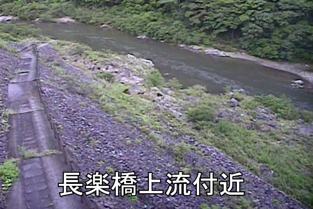 豊川長楽橋上流付近ライブカメラは、愛知県新城市玖老勢の長楽橋上流付近(鳳来寺道付近)に設置された豊川が見えるライブカメラです。