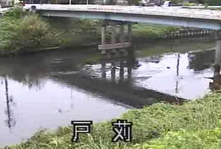 日光川戸苅ライブカメラは、愛知県一宮市萩原町の戸苅に設置された日光川が見えるライブカメラです。
