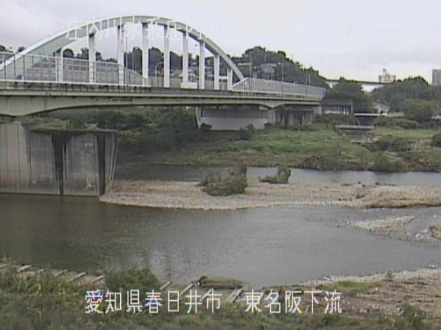 庄内川東名阪下流ライブカメラは、愛知県春日井市松河戸町の東名阪下流に設置された庄内川が見えるライブカメラです。