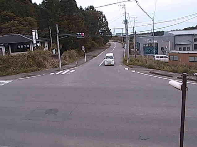 アート交差点ライブカメラは、福島県大熊町大川原のアート交差点に設置された福島県道35号いわき浪江線・福島県道166号大野停車場大川原線・高田公園周辺が見えるライブカメラです。