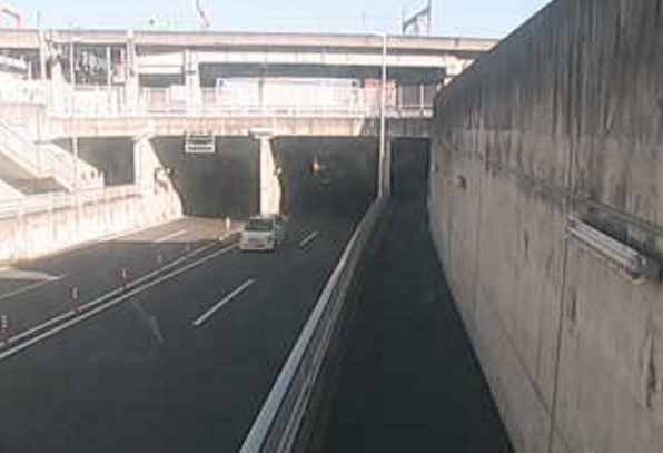 国道354号江木アンダーライブカメラは、群馬県高崎市江木町の江木アンダーに設置された国道354号が見えるライブカメラです。