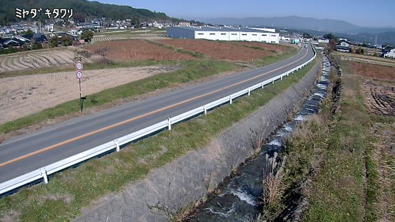 CEK宮田村北割ライブカメラは、長野県宮田村北割の西保育園北交差点付近に設置された伊那中部広域農道が見えるライブカメラです。