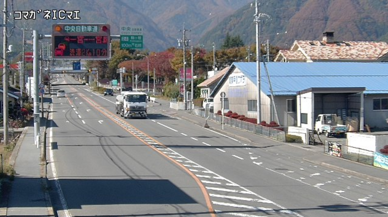 CEK駒ヶ根インターチェンジライブカメラは、長野県駒ヶ根市赤穂の駒ヶ根インター入口交差点東に設置された長野県道75号駒ヶ根駒ヶ岳公園線が見えるライブカメラです。