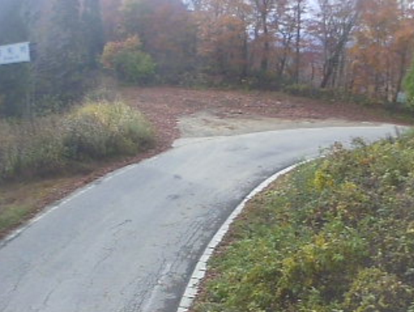 国道401号博士峠昭和村側ライブカメラは、福島県昭和村小野川の博士峠昭和村側に設置された国道401号が見えるライブカメラです。