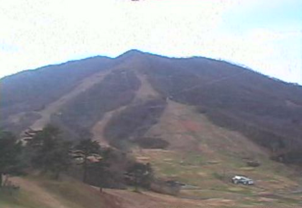 妙高地域斑尾高原周辺ライブカメラは、新潟県妙高市樽本の妙高地域斑尾高原周辺(斑尾高原ホテル・斑尾高原スキー場)に設置された斑尾高原スキー場・斑尾山が見えるライブカメラです。