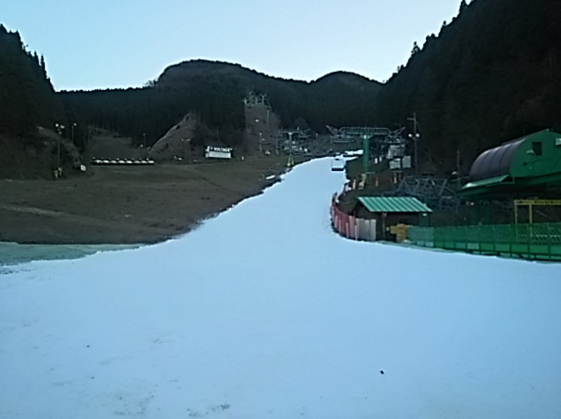 久万スキーランドゲレンデライブカメラ(愛媛県久万高原町東明神)