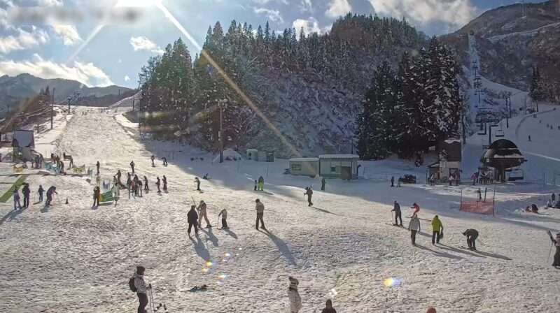 ナスパスキーガーデンライブカメラ(新潟県湯沢町湯沢)