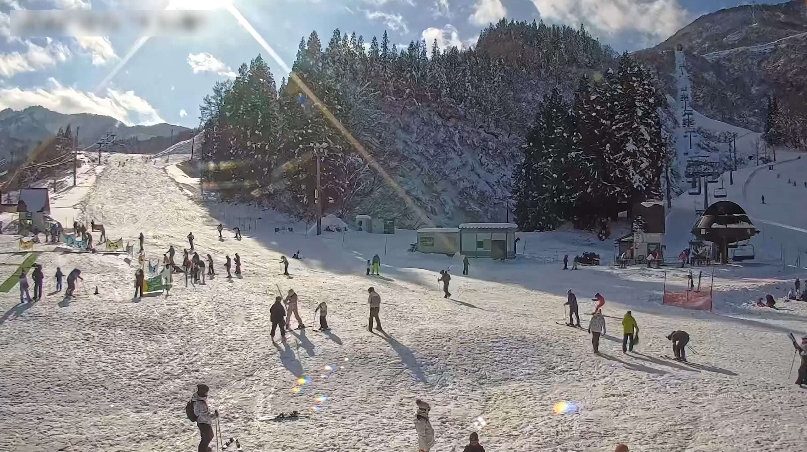 ナスパスキーガーデンライブカメラ(新潟県湯沢町湯沢)