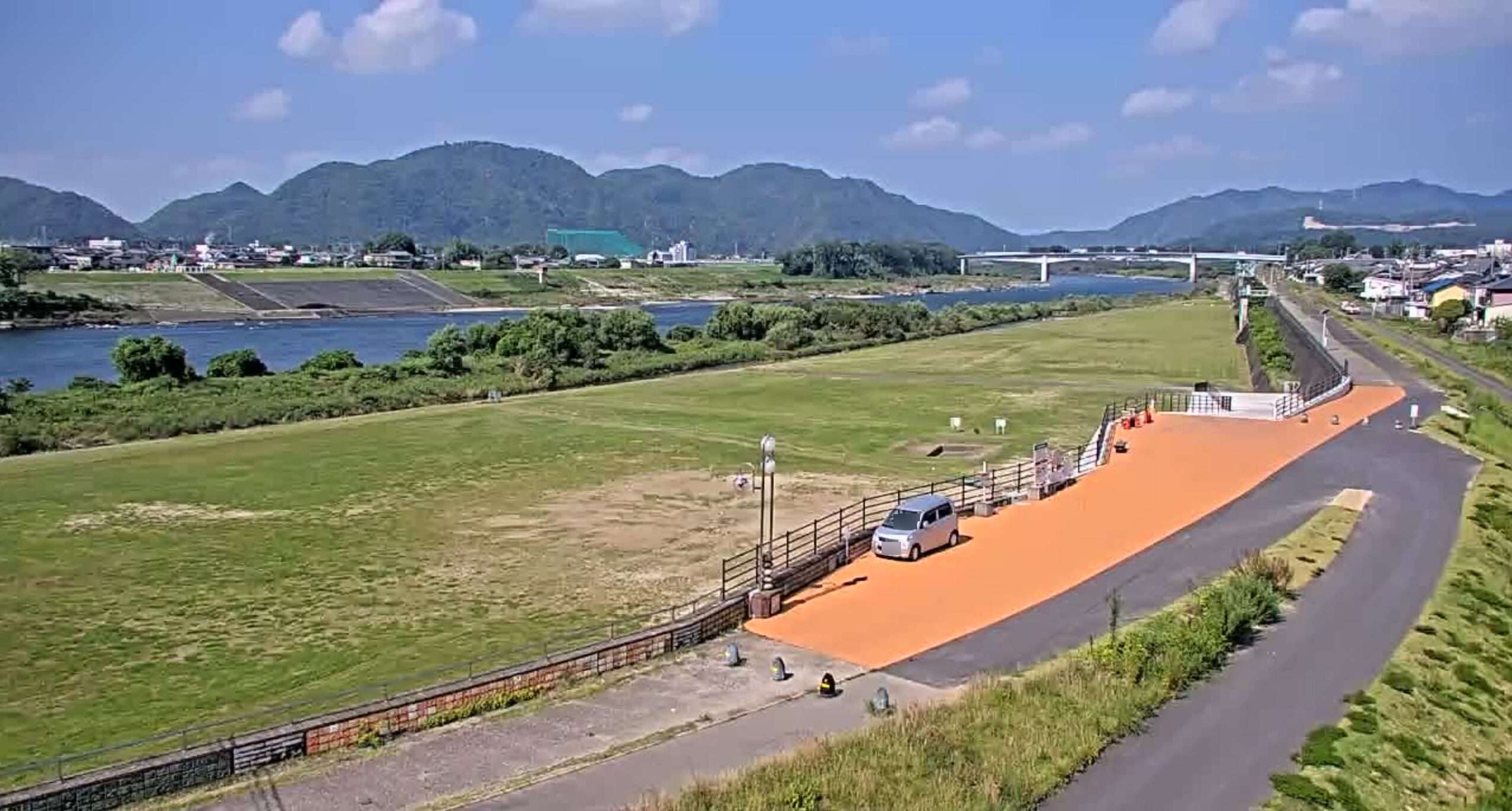 木曽川緑地ライン公園ライブカメラ(岐阜県美濃加茂市太田本町)