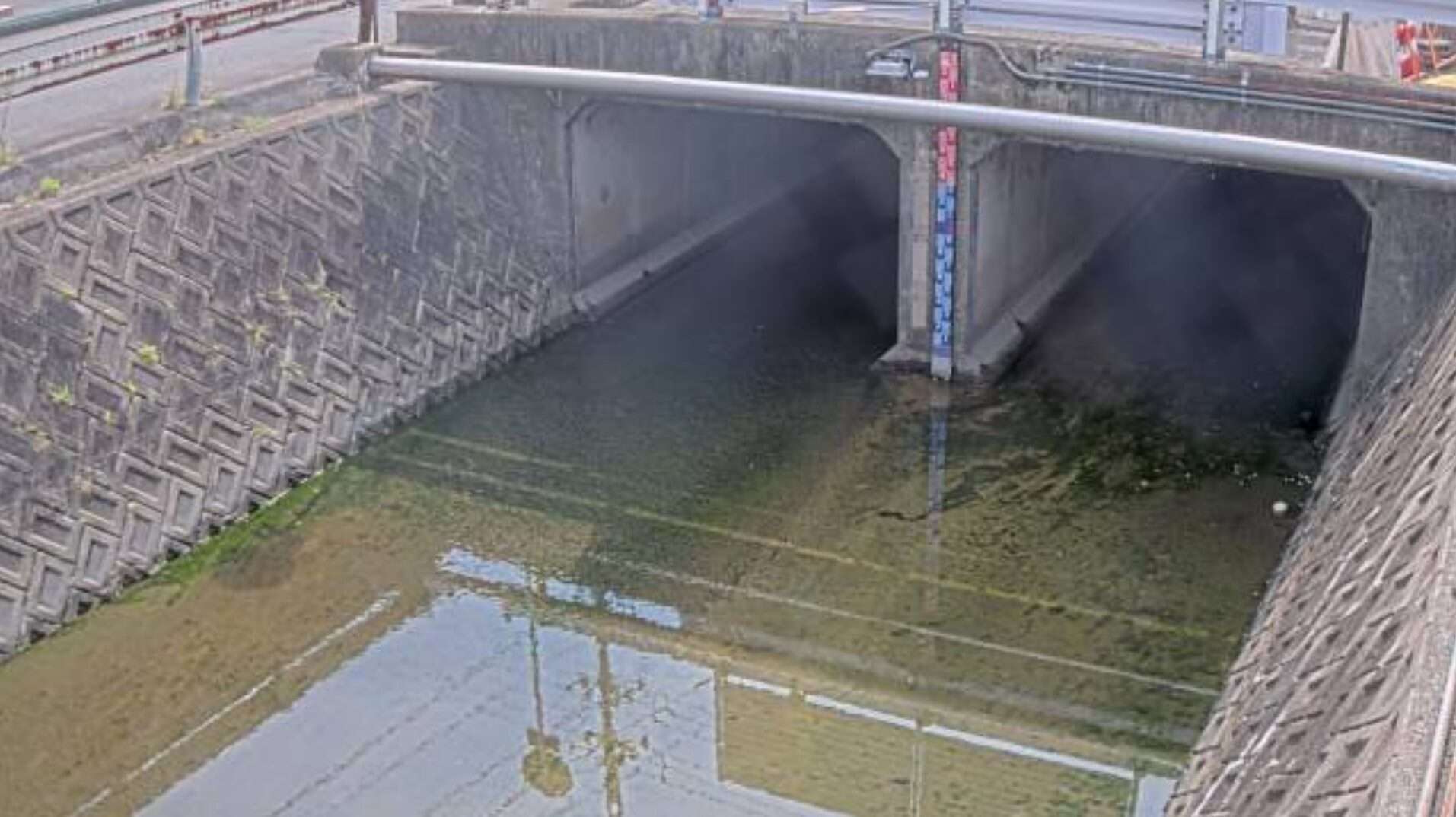 土留木川土留木橋ライブカメラ(愛知県東海市名和町)