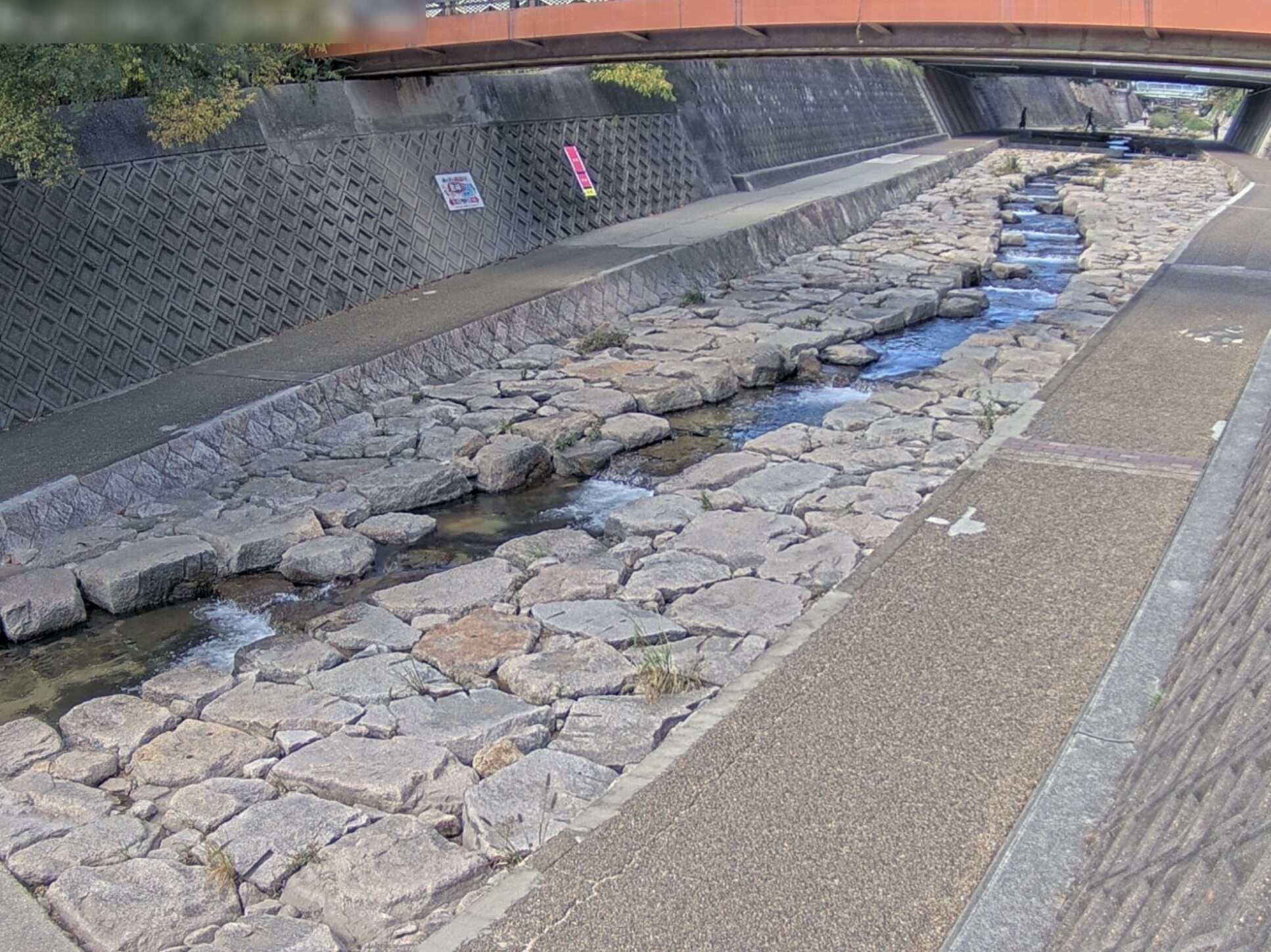 都賀川東海道本線ライブカメラ(兵庫県神戸市灘区)