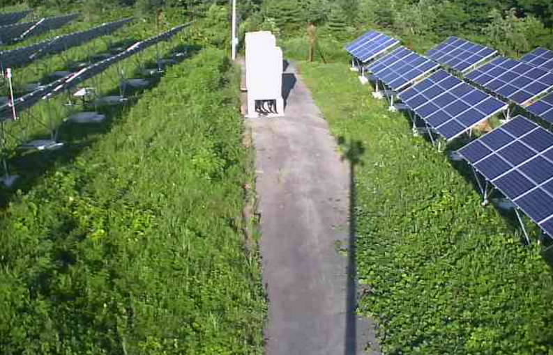 弘前市雪国対応型メガソーラー第2ライブカメラ(青森県弘前市十腰内)