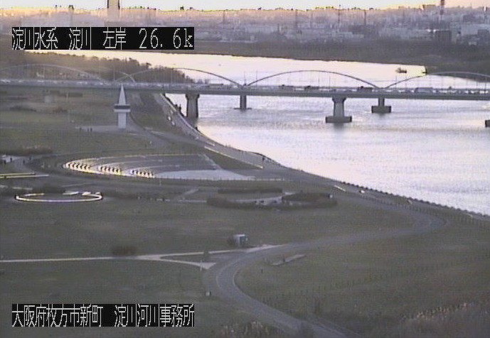淀川枚方大橋ライブカメラ(大阪府枚方市新町)