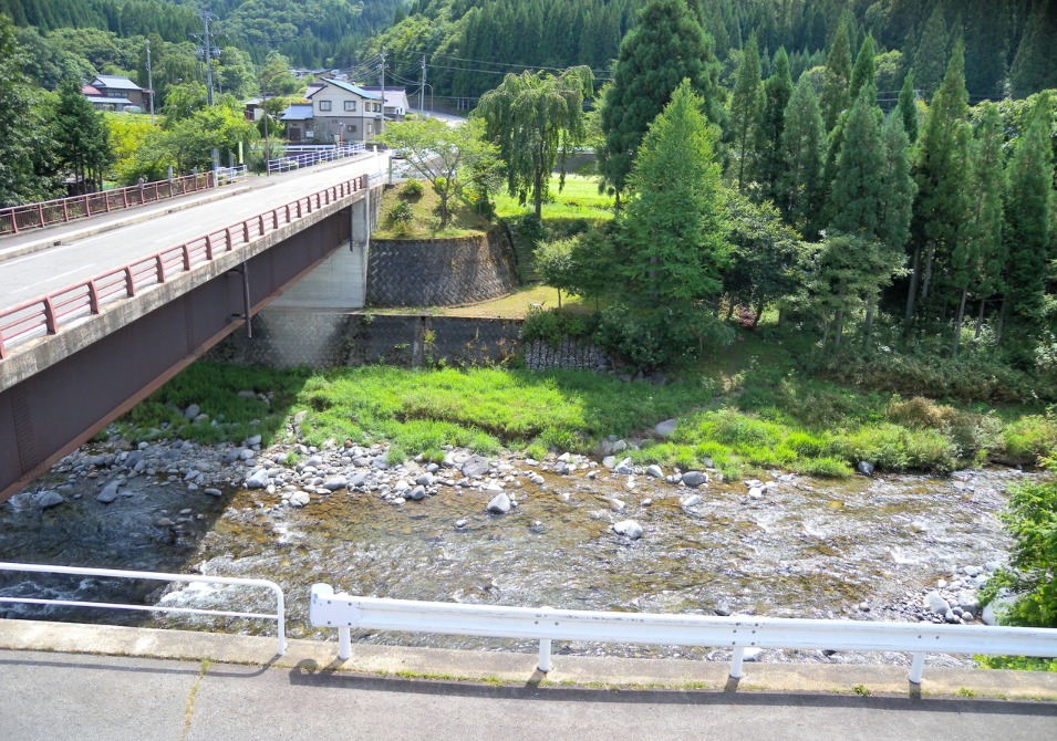 庄川漁業協同組合ライブカメラ(岐阜県高山市荘川町新渕)