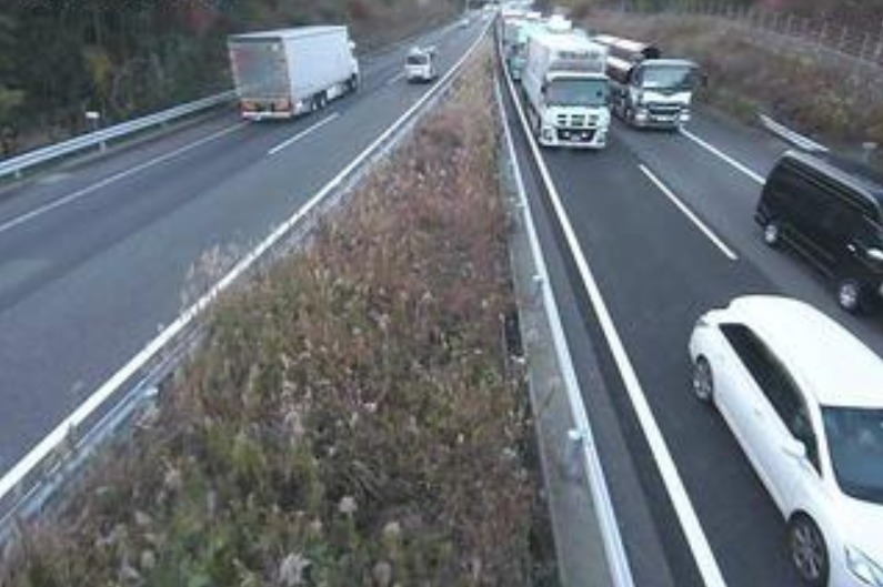 新名神高速道路亀山ジャンクションライブカメラ 三重県亀山市辺法寺町 ライブカメラdb