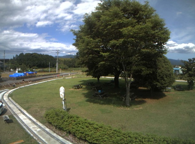 日本庭園鉄道山の上ライブカメラ(静岡県裾野市今里)