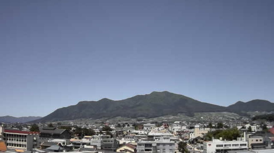 中野市役所高社山方面ライブカメラ(長野県中野市三好町)