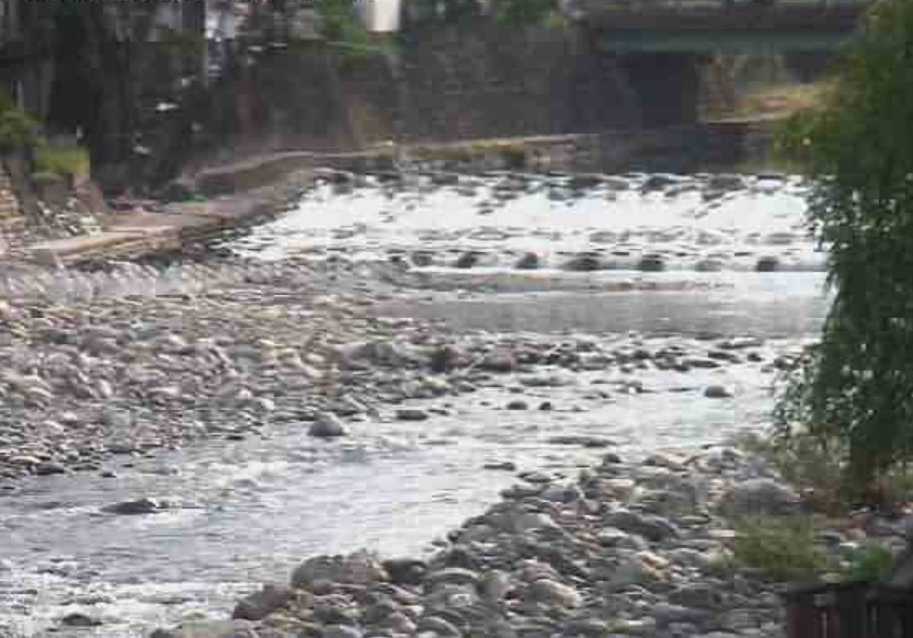 吉田川八幡大橋ライブカメラ(岐阜県郡上市八幡町島谷)