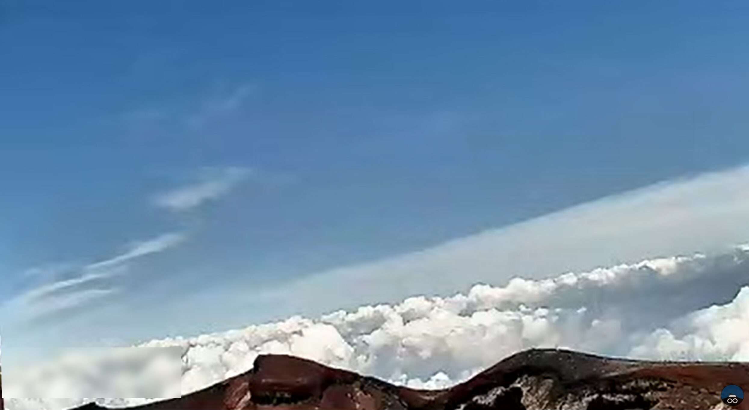 富士山頂東向きライブカメラ(静岡県富士宮市粟倉)