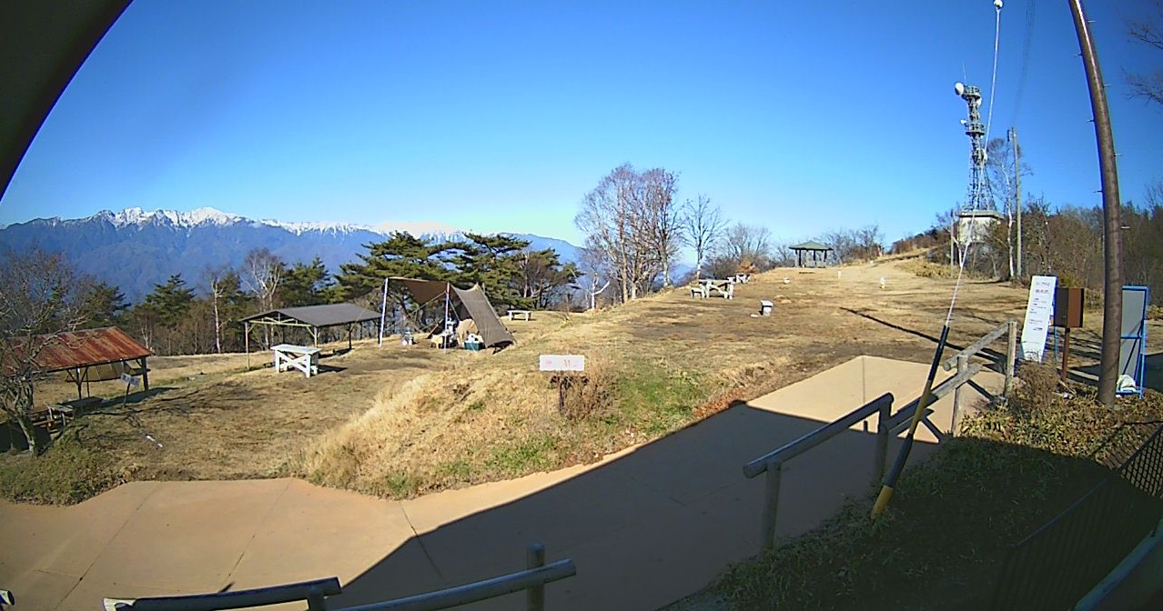 陣馬形山キャンプ場ライブカメラ(長野県中川村大草)