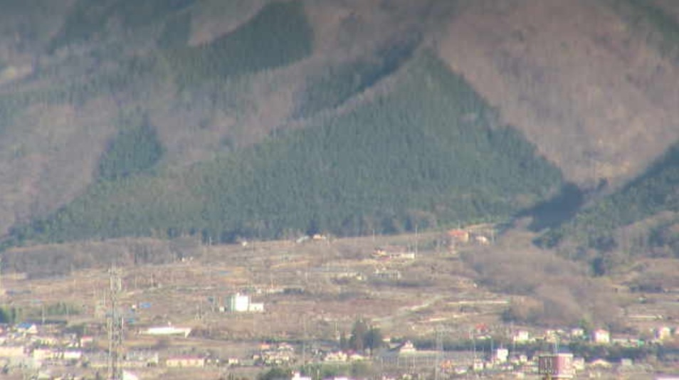笛吹市役所釈迦堂遺跡博物館方面ライブカメラ(山梨県笛吹市石和町市部)