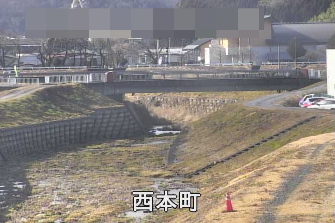 猿沢川西本町ライブカメラ(岩手県一関市東山町長坂)