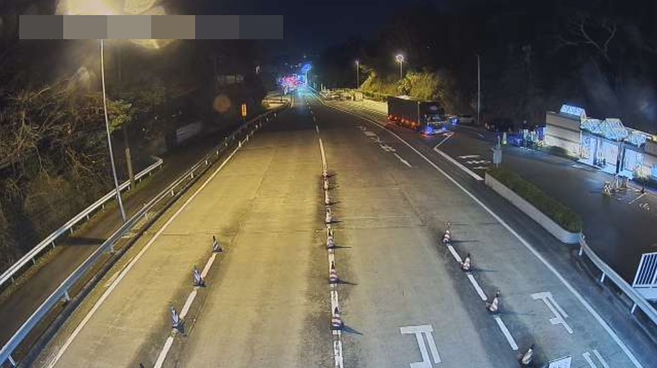 逗葉新道料金所付近鎌倉逗子方面ライブカメラ(神奈川県葉山町長柄)