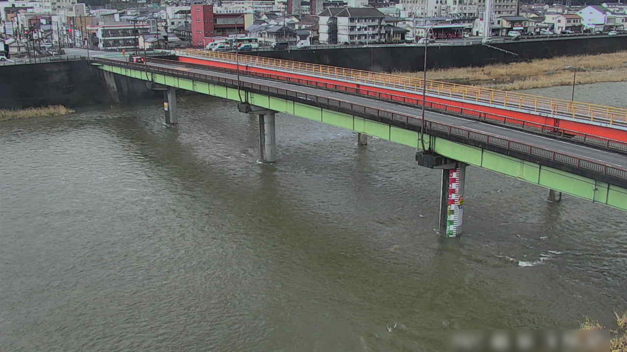 高梁川高梁大橋ライブカメラ(岡山県高梁市落合町近似)