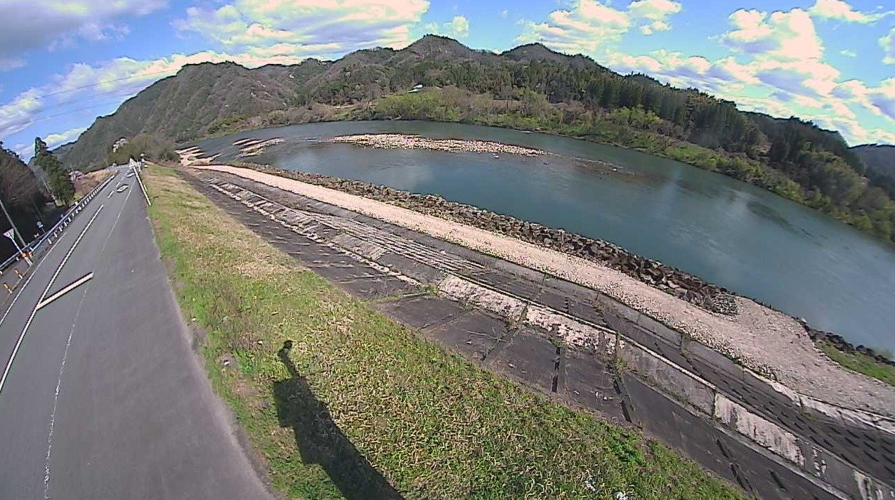 江の川46.4KP左岸ライブカメラ(島根県美郷町簗瀬)