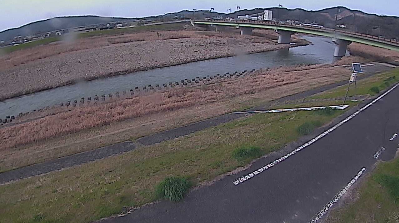 小鴨川3.2KP右岸ライブカメラ(鳥取県倉吉市福吉町)
